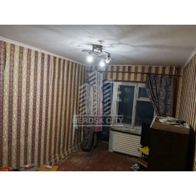 Продам 1-ю квартиру ул. Островского д. 174