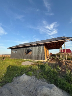 В продаже загородный дом.