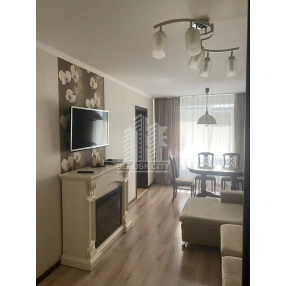 Продам 2-ю квартиру ул. Красная Сибирь д. 136